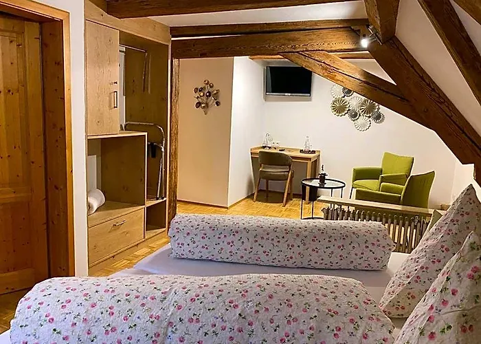 Gasthof - Pension - Adler